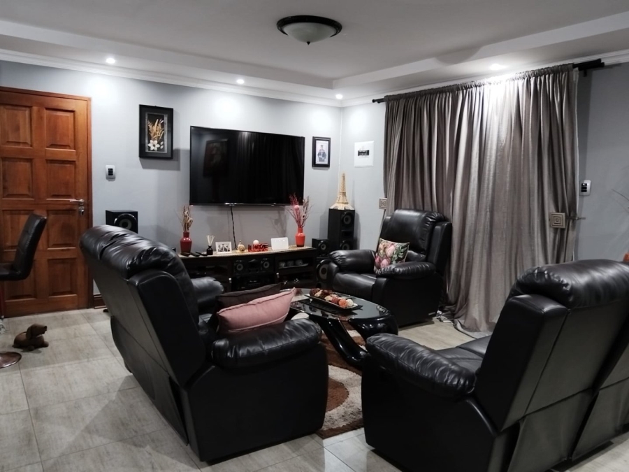 2 Bedroom Property for Sale in Estoire Free State